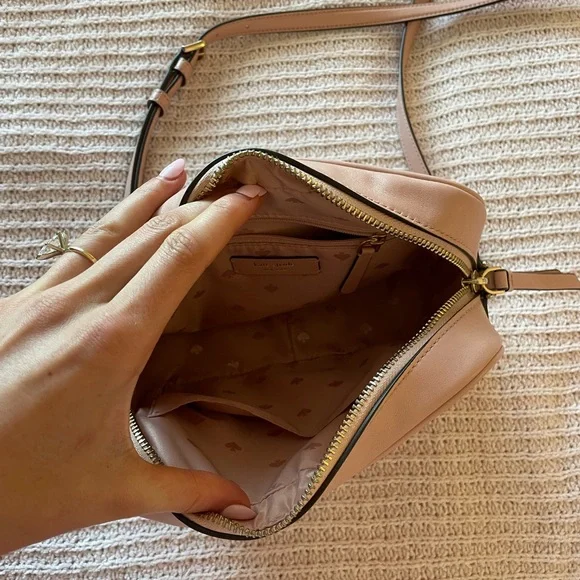 Kate Spade Blush Quilted Crossbody Bag - Picture 3 of 4